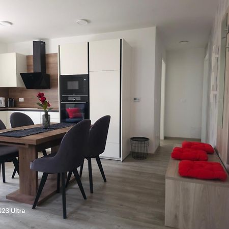 Prima Countryside Apartments زيروفنيكا المظهر الخارجي الصورة