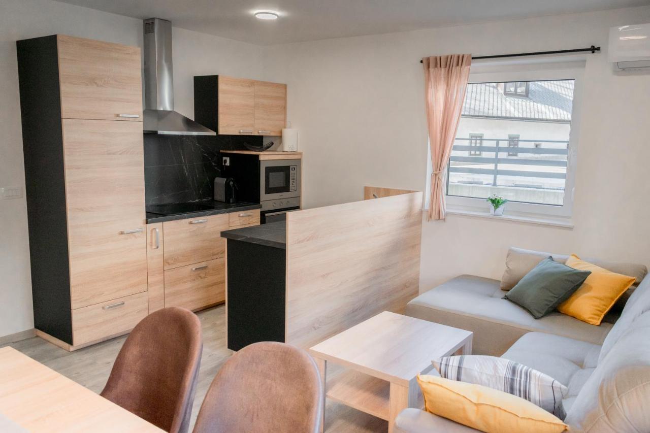 Prima Countryside Apartments زيروفنيكا الغرفة الصورة